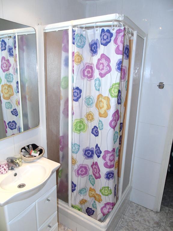 Hostal Aribau Барселона Стая снимка